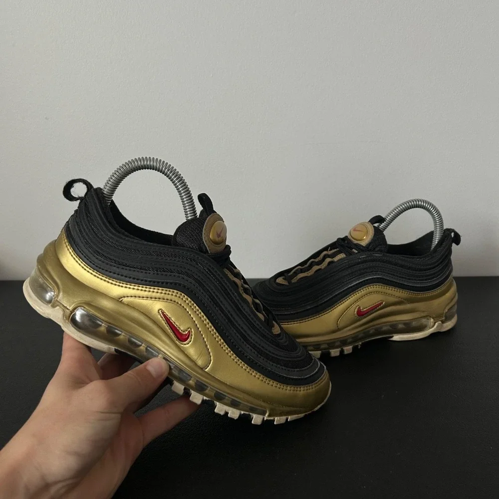 Nike Air Max 97 QS Metallic Gold Black 2018 Sneakers Size 5 Womens 6.5 AT5458002
